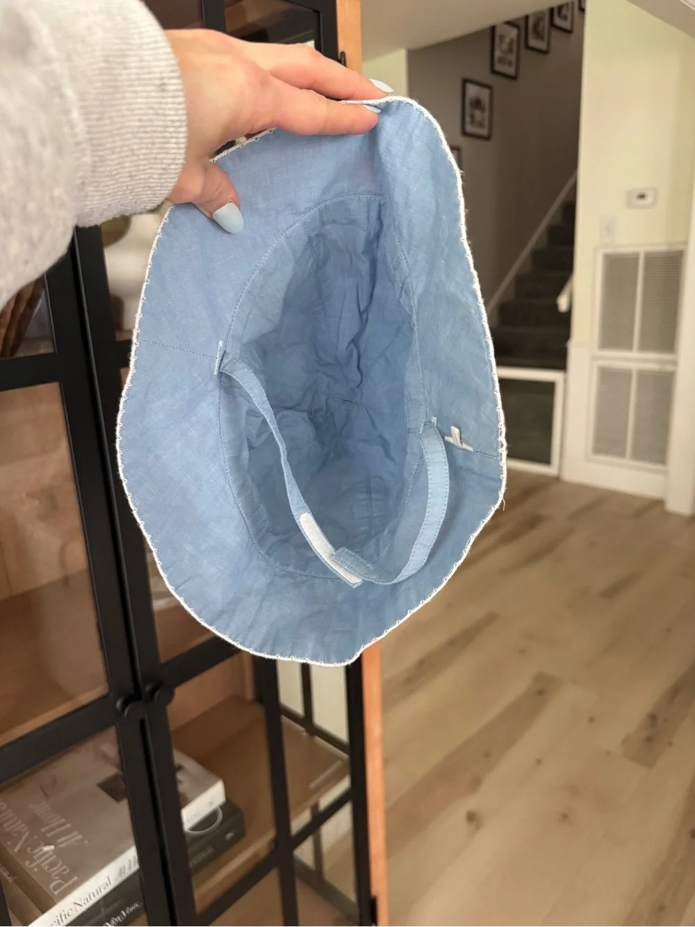 Mini Boden floral hat toddler girl ditsy print chambray sun poplin bucket chin